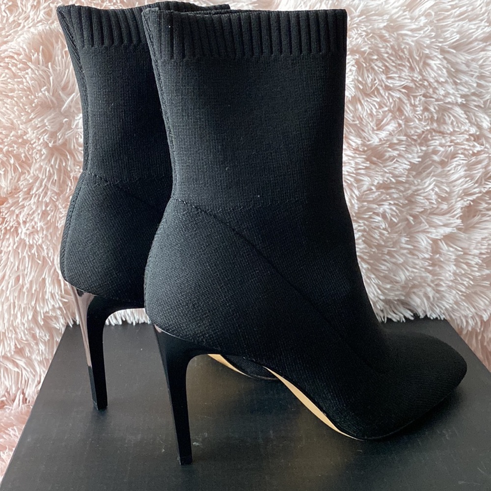 Black Knit Ankle Boot!